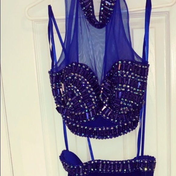 Size 8. Blue two piece FAVIANA prom dress. - Picture 2 of 5